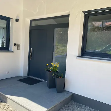 Günztalblick - Ruhige Lage -125 Qm - Neu Und Komfortabel - Große Terrasse *