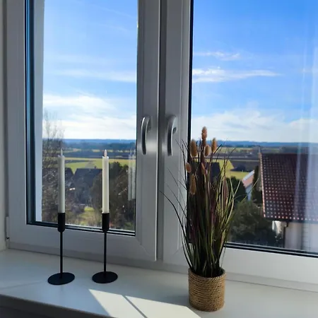 Guenztalblick - Ruhige Lage -125 Qm - Neu Und Komfortabel - Grosse Terrasse