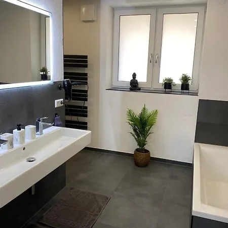 Guenztalblick - Ruhige Lage -125 Qm - Neu Und Komfortabel - Grosse Terrasse Lejlighed Lauben (Unterallgau)