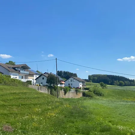 公寓 Guenztalblick - Ruhige Lage -125 Qm - Neu Und Komfortabel - Grosse Terrasse *